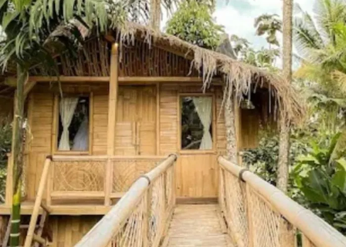 مزرعة للإقامة Tree Bamboo House *