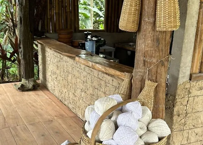 Tree Bamboo House مزرعة للإقامة Tampaksiring